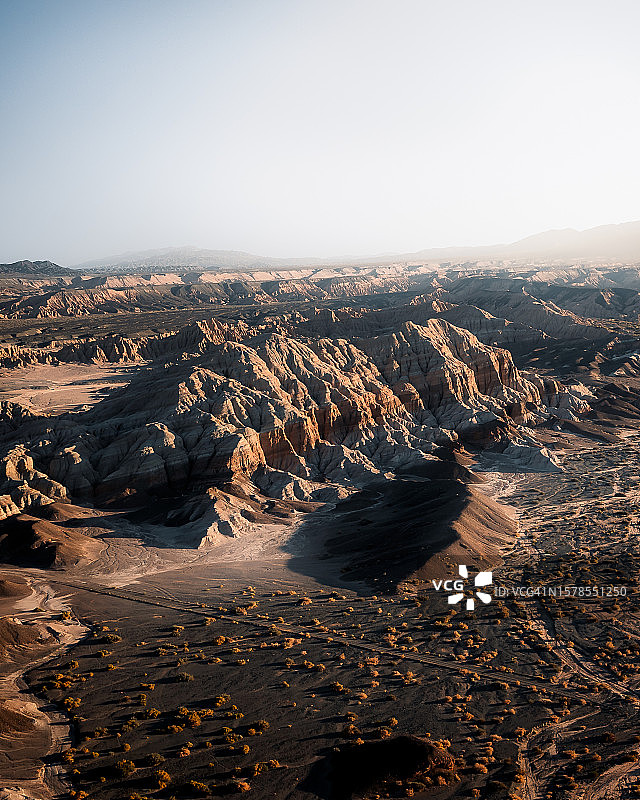 奎斯塔德尔维恩托水坝的第一缕阳光图片素材