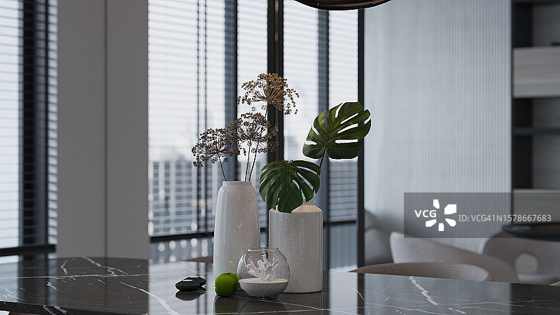 家中桌子上的花瓶特写图片素材