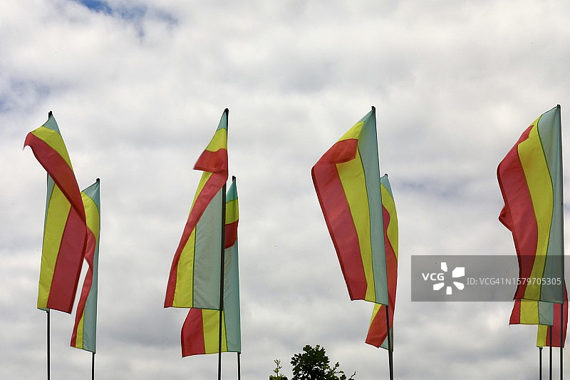 引人注目的彩色banner图片素材