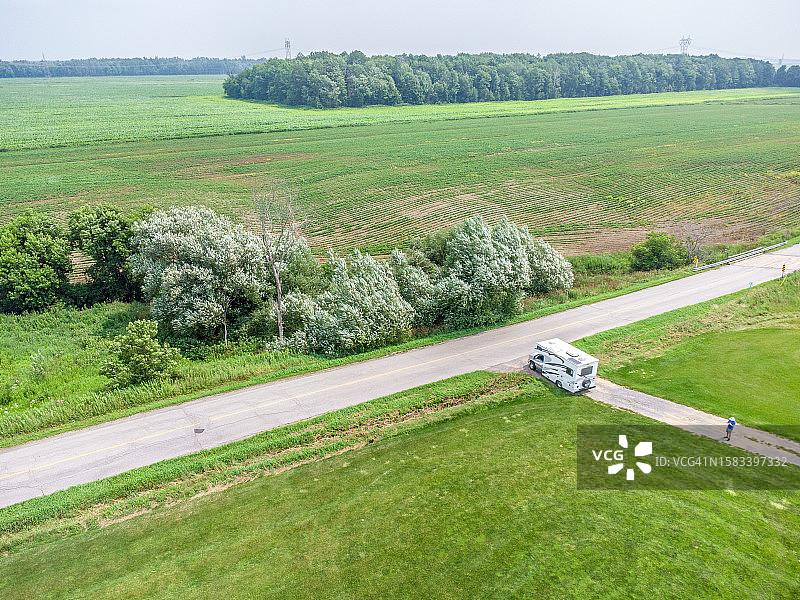 乡村公路航拍图片素材