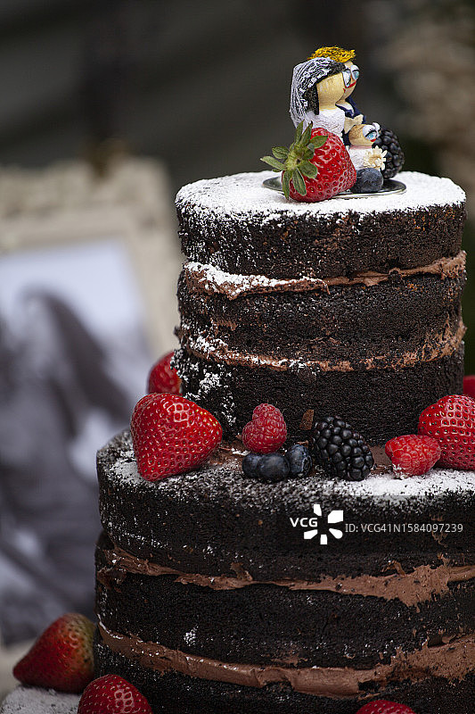 桌子上蛋糕的特写图片素材