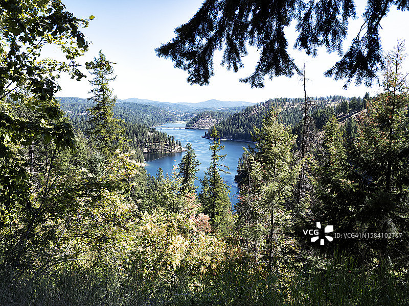 美国爱达荷州湖泊森林风光图片素材