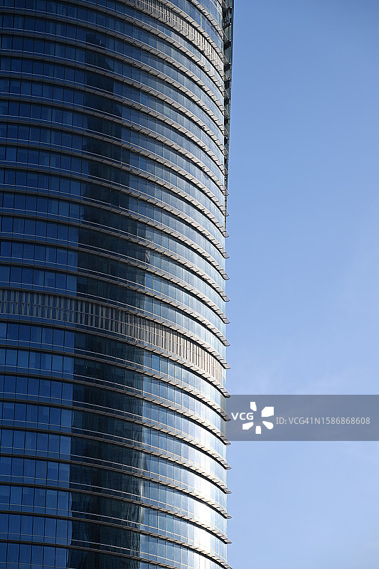 现代高层建筑玻璃幕墙细节图片素材