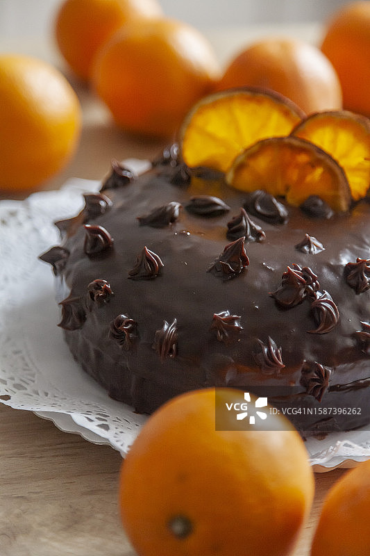 巧克力橙子蛋糕图片素材