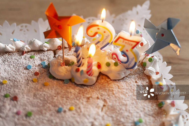 自制23岁生日蛋糕图片素材