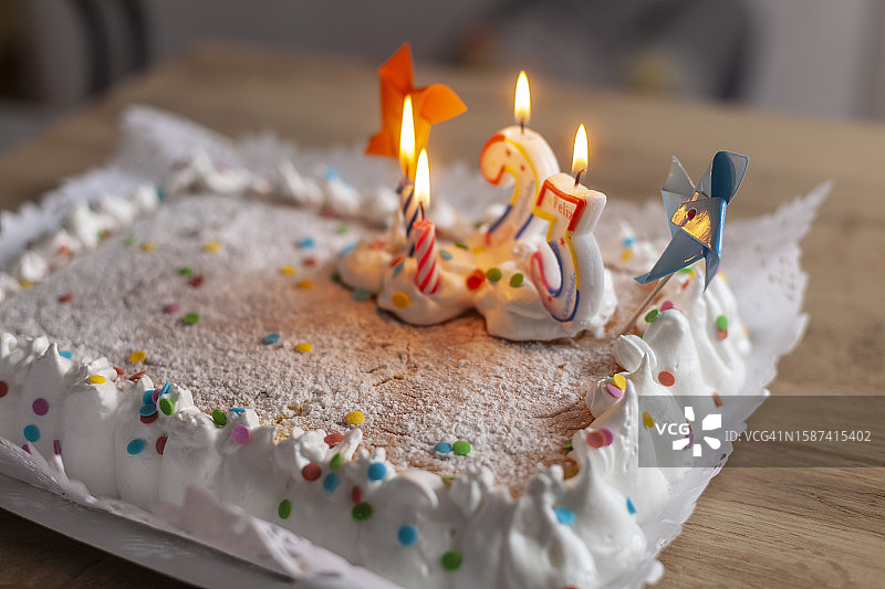 自制23岁生日蛋糕图片素材