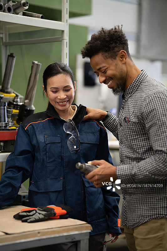 金属工业工人图片素材