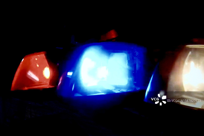 闪烁警灯的犯罪现场图片素材