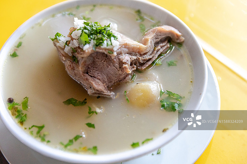 库斯科圣佩德罗市场的羊肉汤图片素材