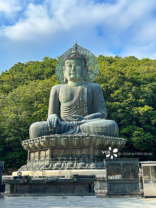 雪岳山国家公园的新兴寺图片素材