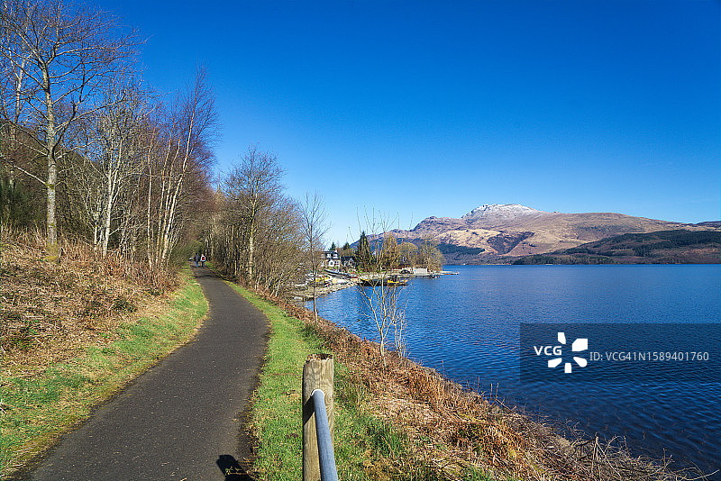 从A82公路库拉格角北望洛蒙德湖图片素材