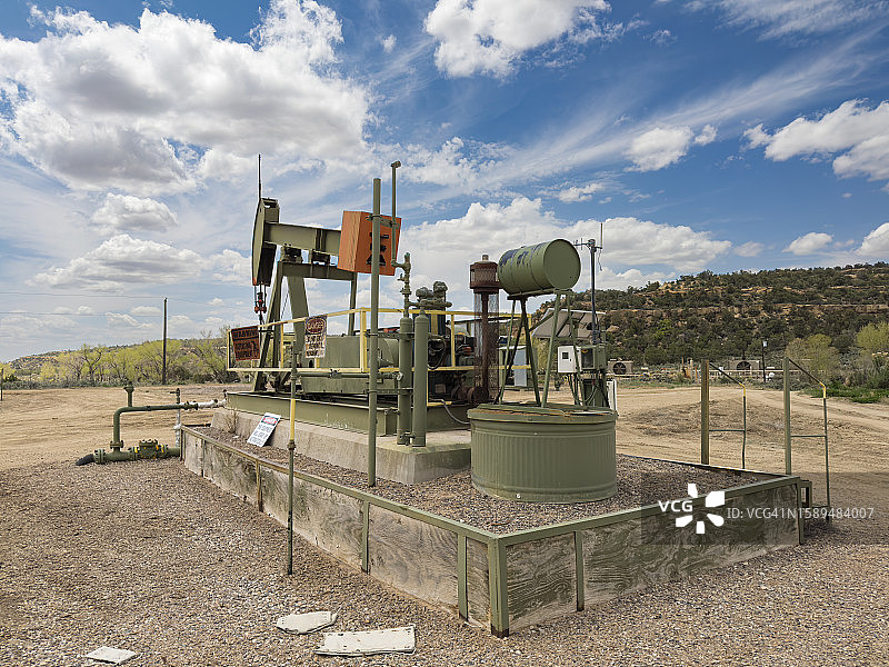 新墨西哥州的石油钻探图片素材