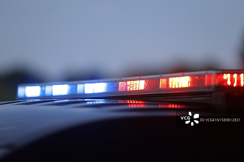 警车灯光特写图片素材