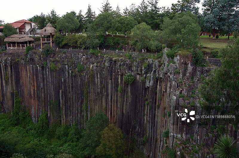 棱镜玄武岩地质遗址，墨西哥伊达尔戈州瓦斯卡德奥坎波图片素材