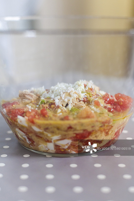 西班牙哈恩省的传统菜肴Pipirrana图片素材