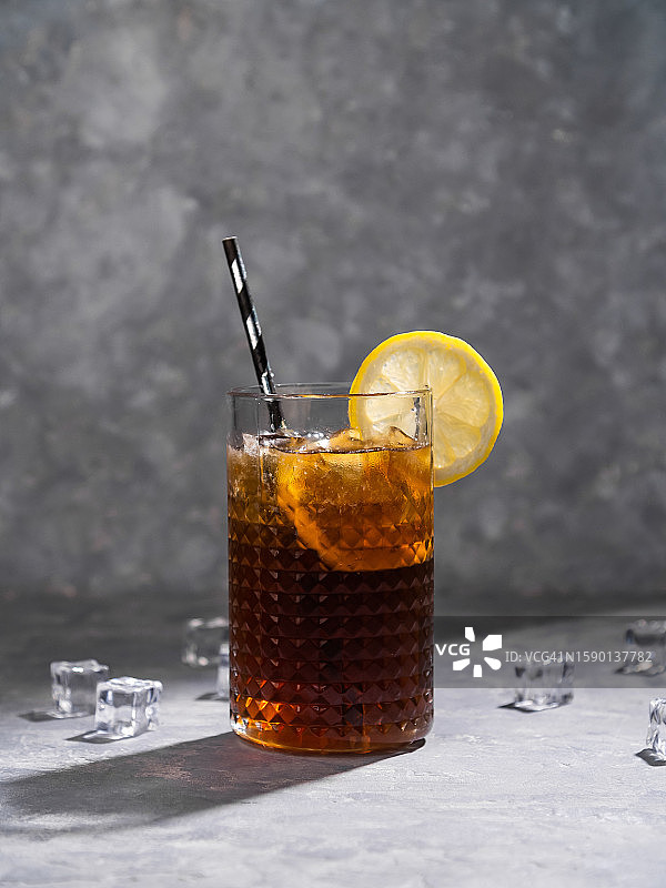 古巴自由鸡尾酒：含酒精和不含酒精图片素材