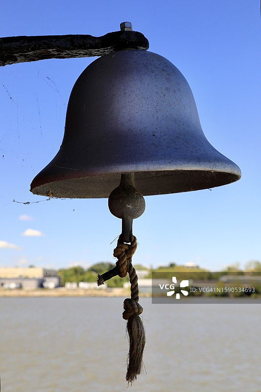 航海船舶警报铃铛图片素材