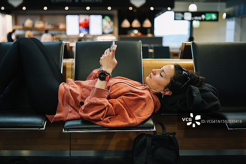 在机场的长时间中转图片素材