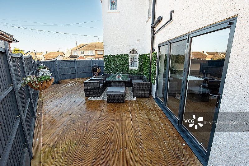 房产花园外观图片素材