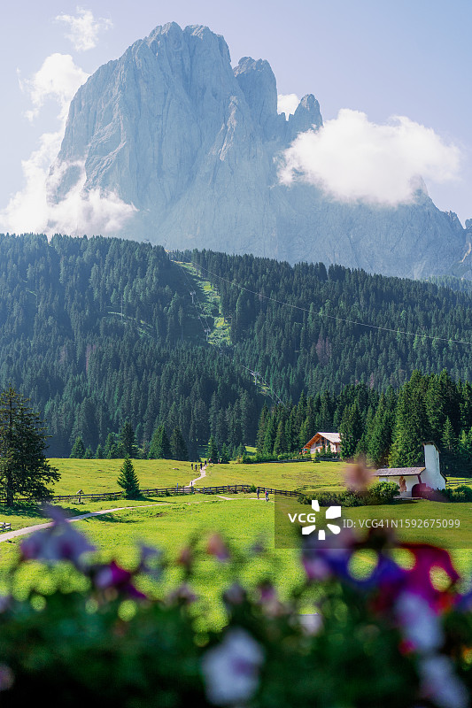 意大利多洛米蒂阿尔卑斯山锡瑟阿尔姆美丽风光图片素材