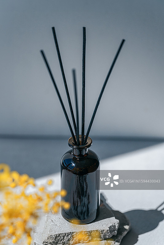 香薰精油瓶图片素材