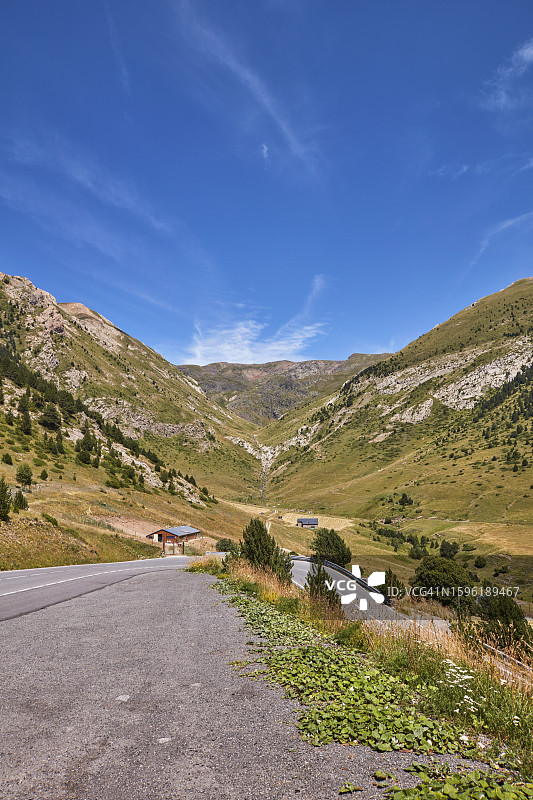 比利牛斯山脉图片素材