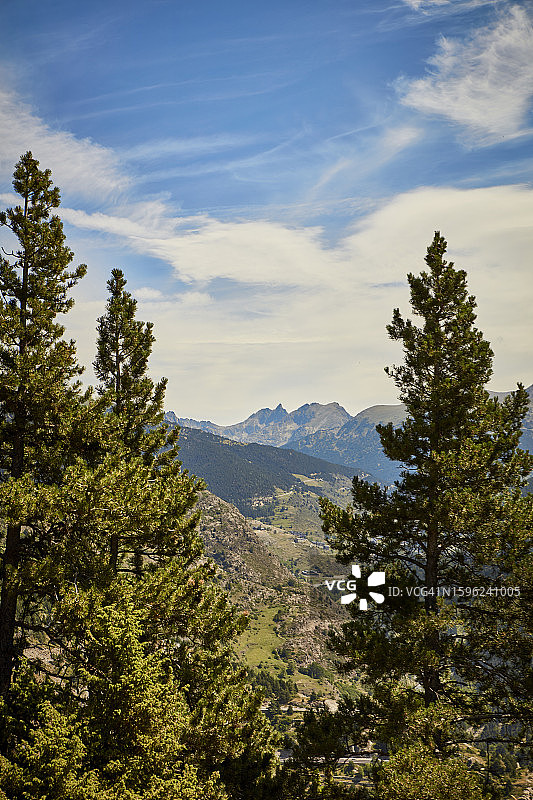 比利牛斯山脉图片素材