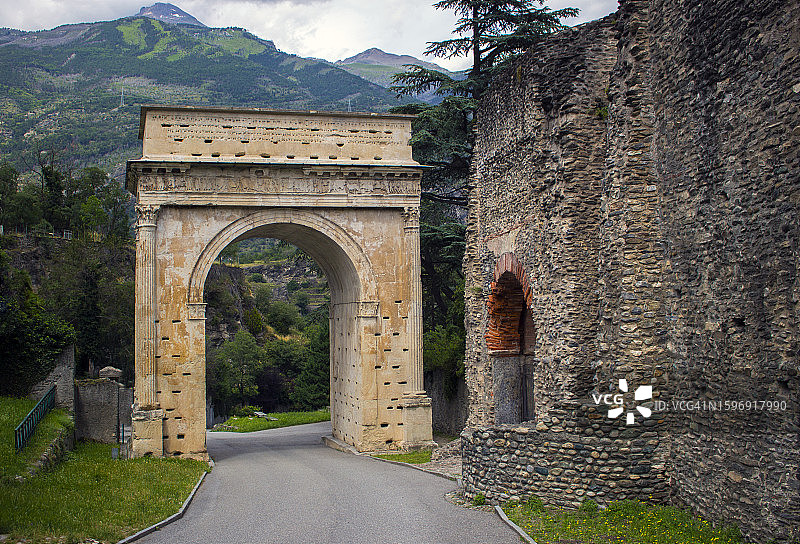 意大利苏萨奥古斯都拱门图片素材