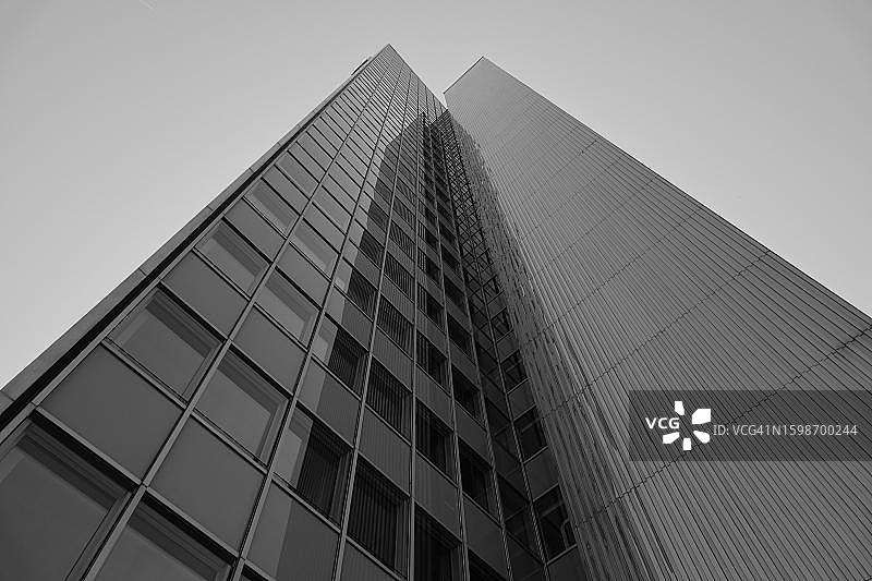 德国北莱茵-威斯特法伦州杜塞尔多夫老城区的高层建筑图片素材