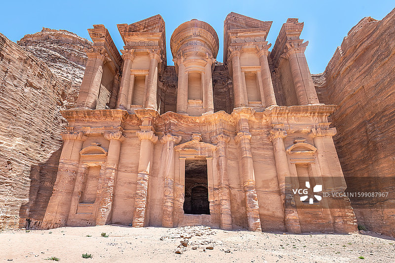 约旦佩特拉修道院图片素材