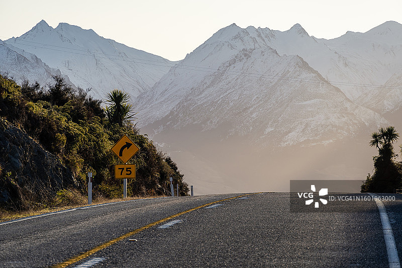 新西兰公路风光图片素材