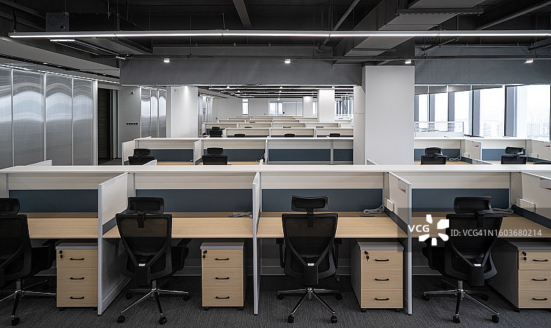 整洁的办公桌图片素材