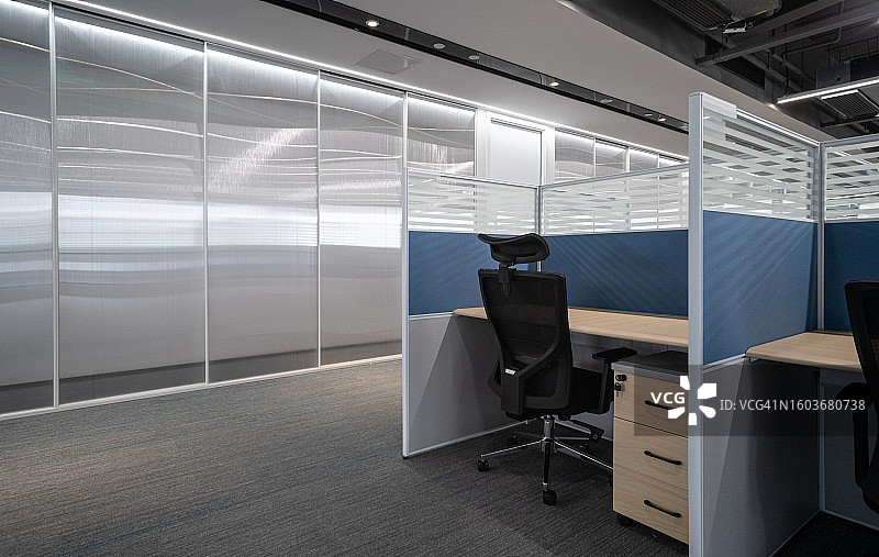 空旷的办公室图片素材
