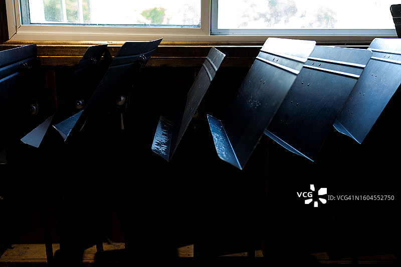 黑色乐谱架图片素材