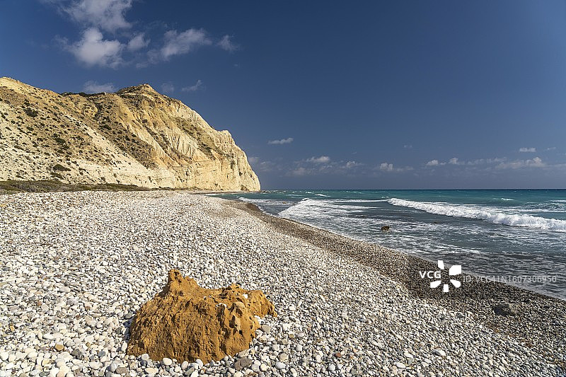 塞浦路斯皮苏里附近阿斯普罗角悬崖海滩图片素材