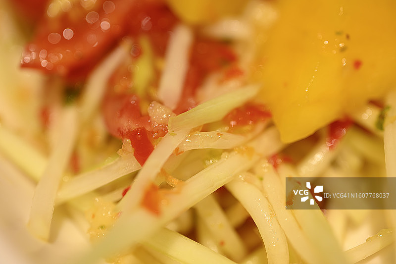 东南亚美食：酸辣青木瓜图片素材