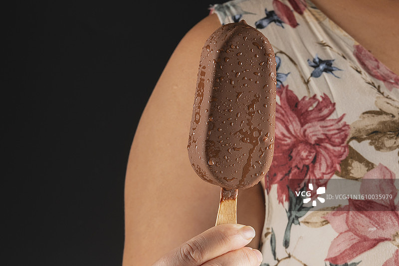 巧克力冰棍特写图片素材