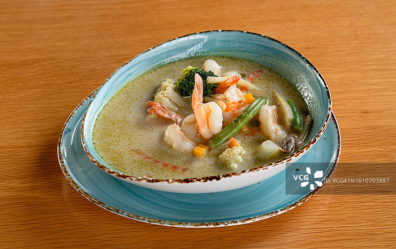 绿色海鲜咖喱图片素材