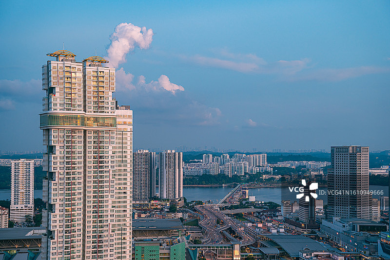 壮丽的暮色时分图片素材