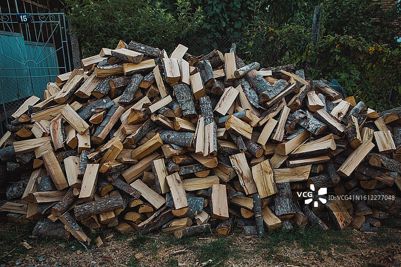 冬季用的木柴堆图片素材