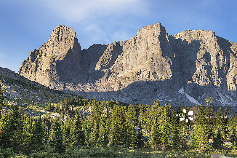 风河山脉塔之冰斗图片素材