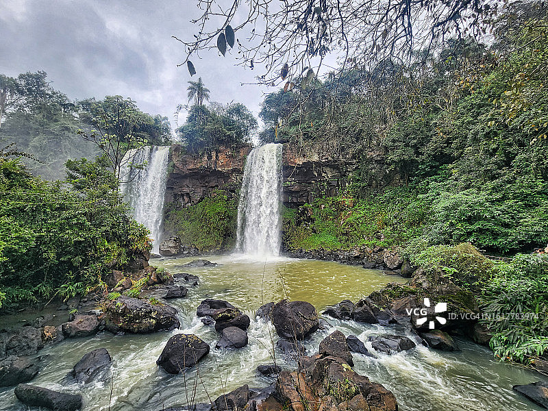 姐妹瀑布图片素材