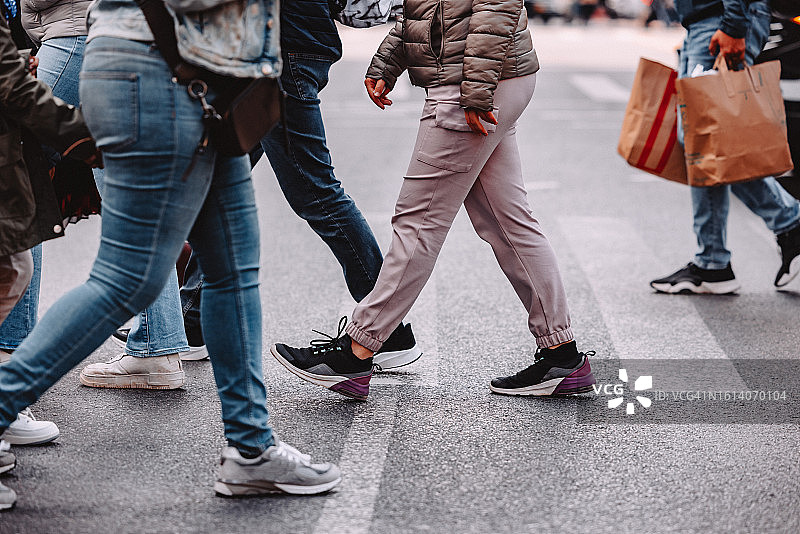 拥挤的曼哈顿纽约街头图片素材