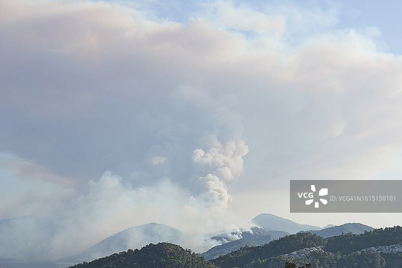 马尔马里斯森林火灾图片素材