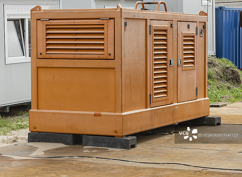 橙色柴油发电机图片素材