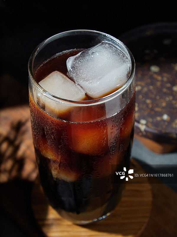 冰镇黑咖啡特写图片素材