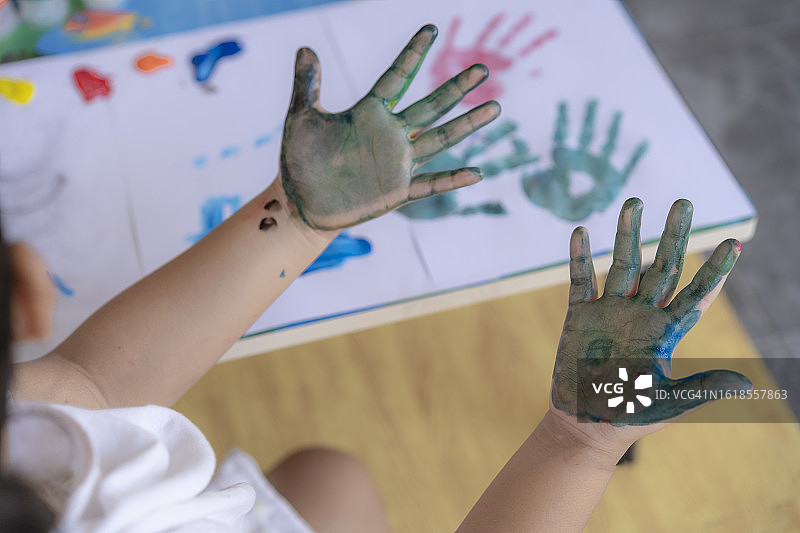 儿童指纹绘画图片素材