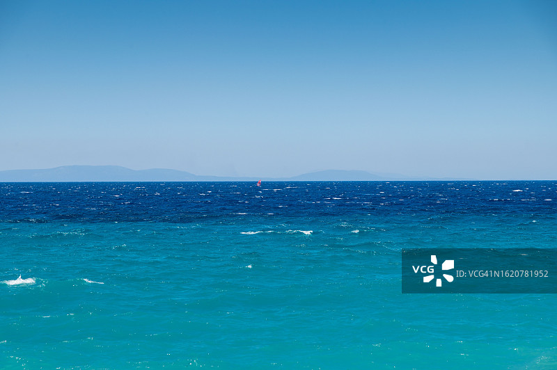 蓝色海洋与海浪图片素材