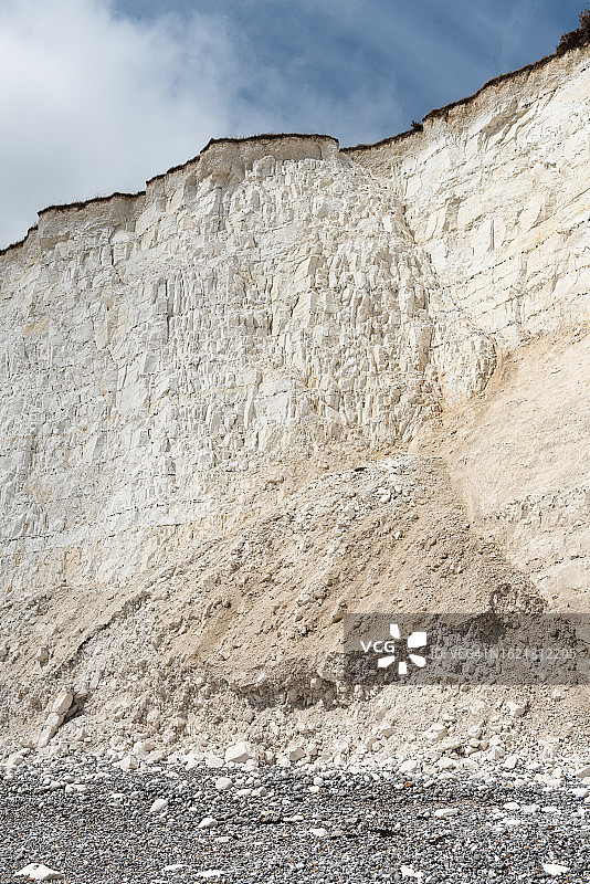 英国东萨塞克斯郡比奇角的海滩岩石碎屑图片素材