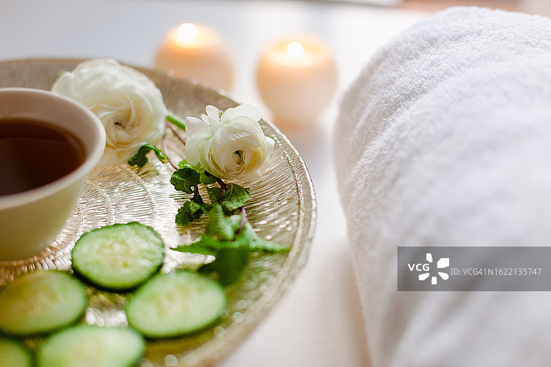 天然水疗中心的替代护肤品托盘图片素材